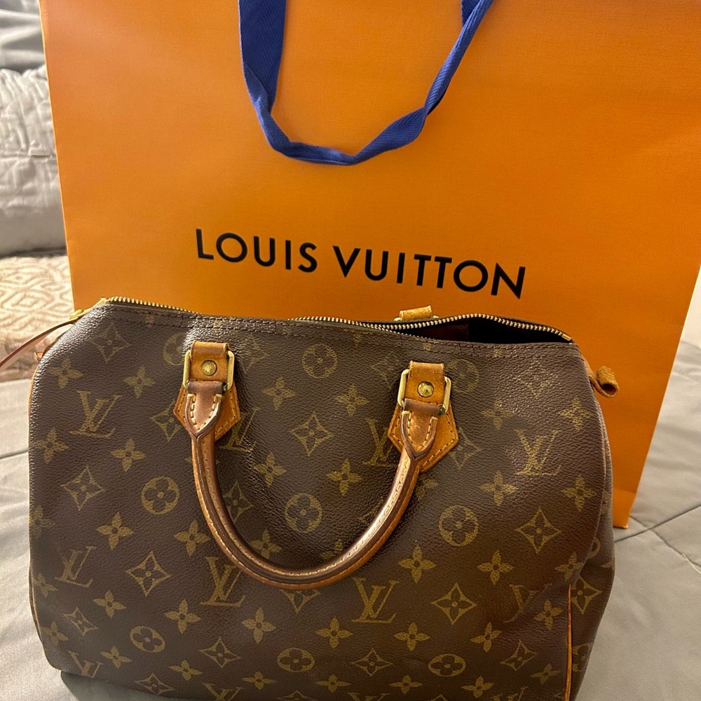 Louis Vuitton Speedy